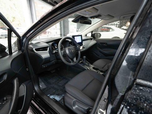 Used 2023 Toyota Corolla LE image 8