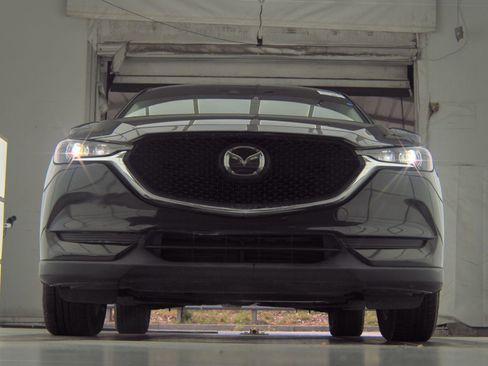 Used 2021 MAZDA CX-5 Touring FWD image 4