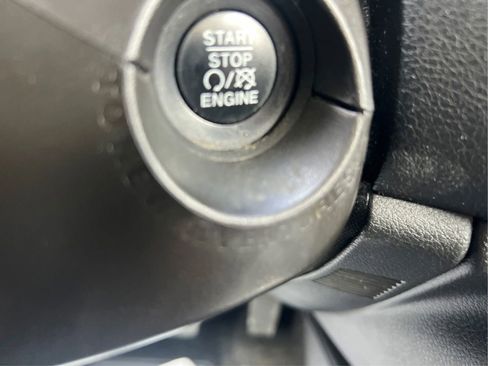 Used 2021 Jeep Renegade Sport image 23