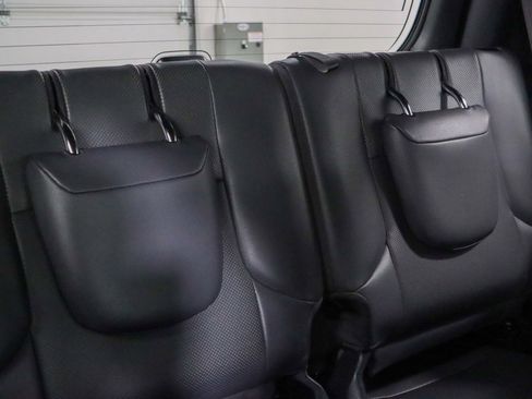 Used 2023 Lexus GX 460 Premium w/ Premium Package image 31