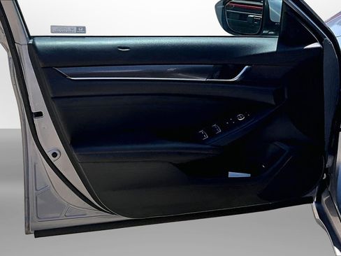 Used 2019 Honda Accord Sport image 25