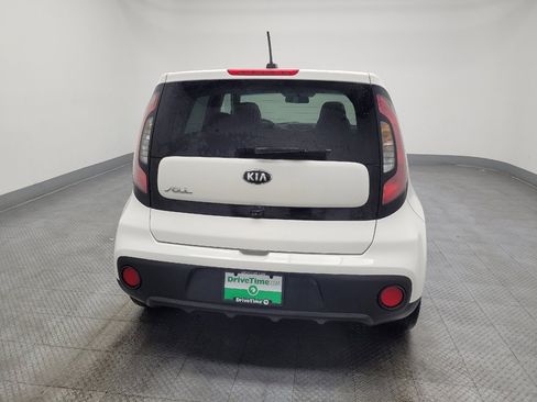 Used 2019 Kia Soul image 7