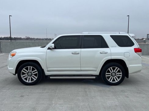 Used 2013 Toyota 4Runner Limited image 6