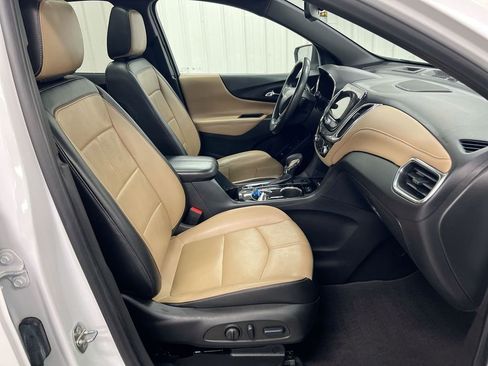 Used 2022 Chevrolet Equinox Premier image 18