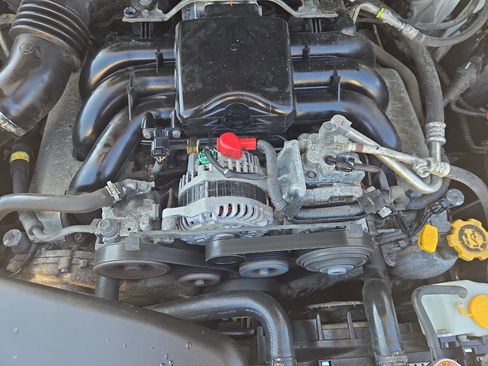 Used 2013 Subaru Legacy 3.6R Limited image 10