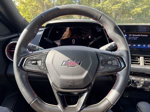 Used 2024 Chevrolet Trax RS w/ Driver Confidence Package image 17