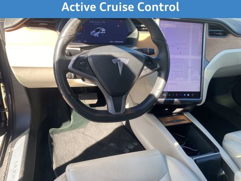 Used 2020 Tesla Model S Long Range Plus image 12