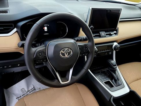 Certified 2025 Toyota RAV4 XLE image 24