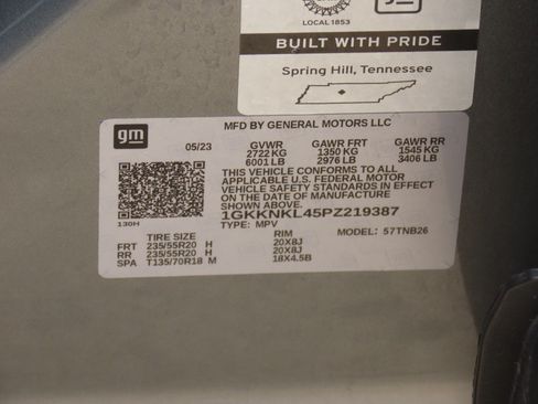 Used 2023 GMC Acadia SLE w/ Driver Convenience Package FWD image 33