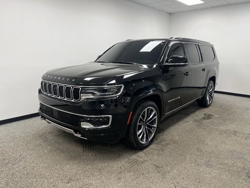 Used 2024 Jeep Wagoneer L Series III w/ Premium Group I image 19