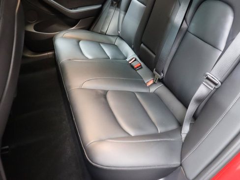 Used 2023 Tesla Model 3 Standard Range image 37