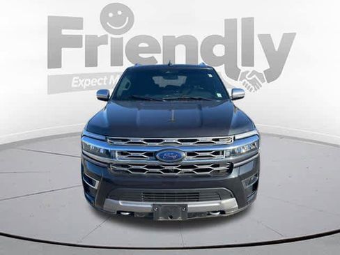 Used 2023 Ford Expedition Platinum image 2