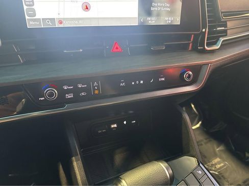 Used 2024 Kia Sportage X-Line w/ X-Line Premium Package AWD/4WD image 23