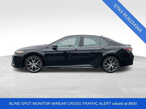 Used 2024 Toyota Camry SE w/ Audio Upgrade Package image 4