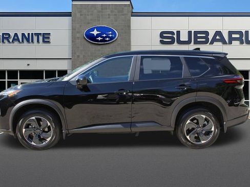 Used 2025 Nissan Rogue SV AWD/4WD image 6