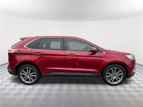 Used 2019 Ford Edge Titanium image 4