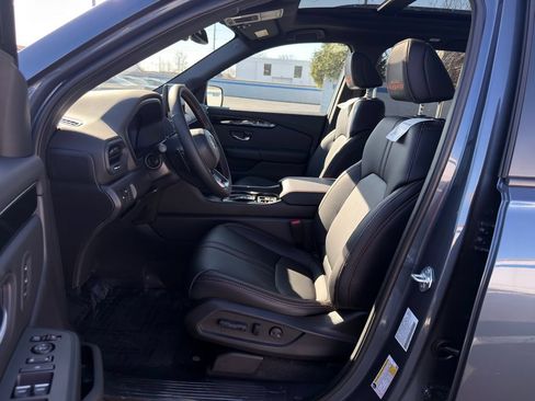 Used 2026 Honda Pilot TrailSport image 17