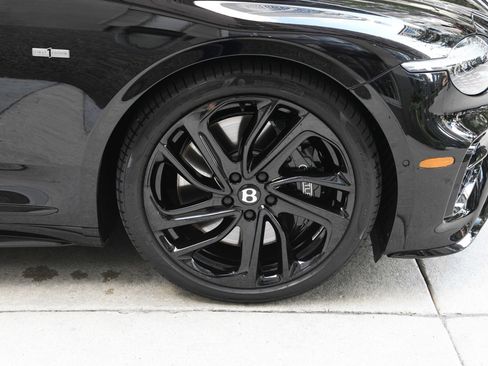 Used 2025 Bentley Continental GT Speed image 21