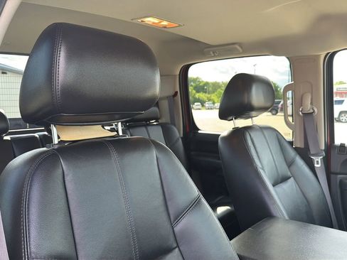 Used 2011 Chevrolet Silverado 2500 LT w/ Interior Plus Package AWD/4WD image 89
