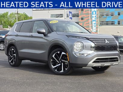 Used 2024 Mitsubishi Outlander SE