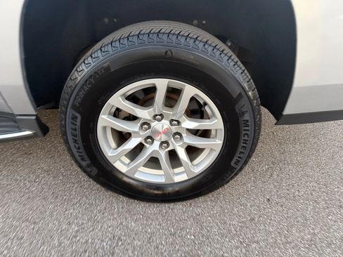 Used 2015 GMC Yukon XL SLT image 49