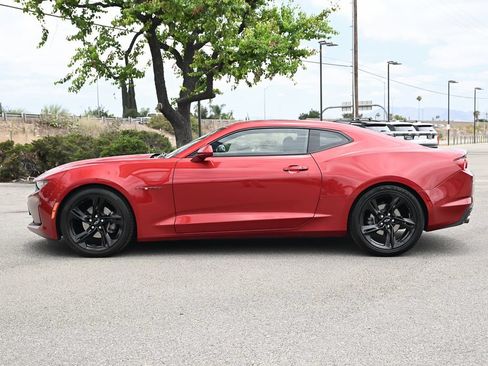 Used 2021 Chevrolet Camaro LT RWD image 7