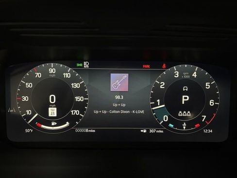 New 2025 Land Rover Discovery Sport S image 17