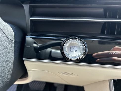 New 2026 Genesis GV70 2.5T Advanced AWD/4WD image 35
