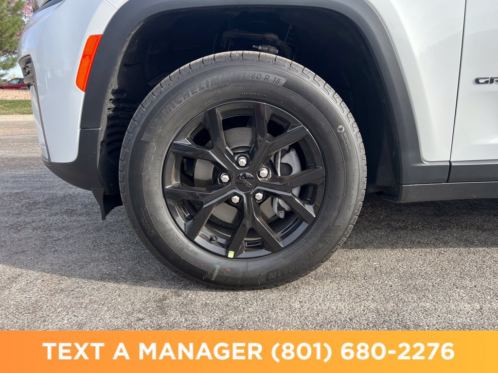 New 2026 Jeep Grand Cherokee Altitude AWD/4WD image 25