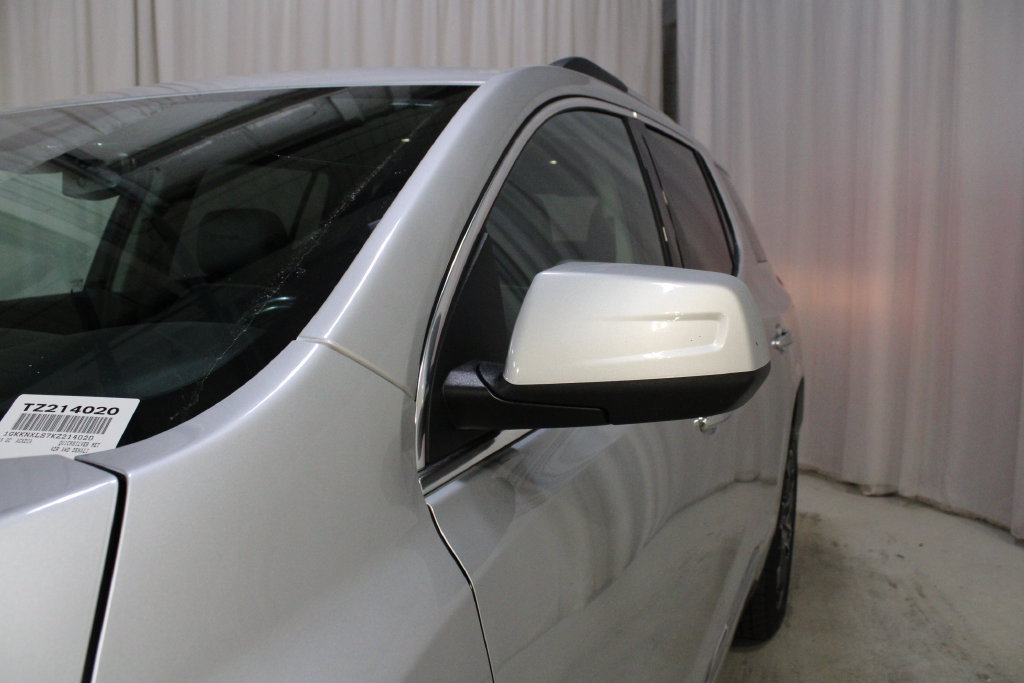Used 2019 GMC Acadia Denali AWD/4WD image 38