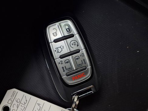 New 2026 Chrysler Pacifica Select w/ S Appearance Package FWD image 12