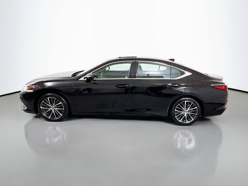 Used 2025 Lexus ES 350 w/ Premium Package image 4