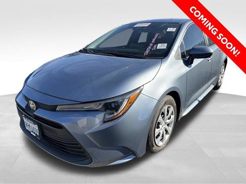 Used 2025 Toyota Corolla LE FWD image 1