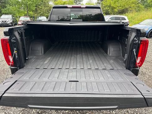 Used 2022 GMC Sierra 1500 SLT w/ SLT Premium Plus Package AWD/4WD image 14
