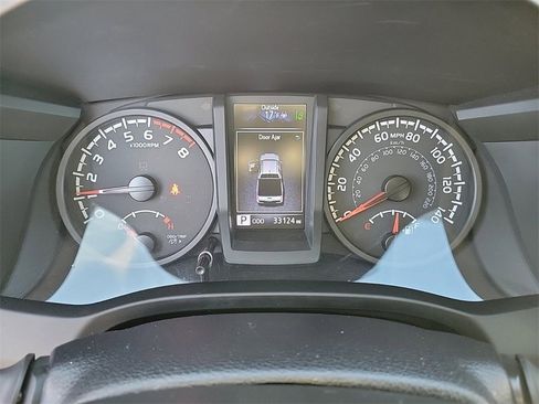 Used 2023 Toyota Tacoma SR image 23