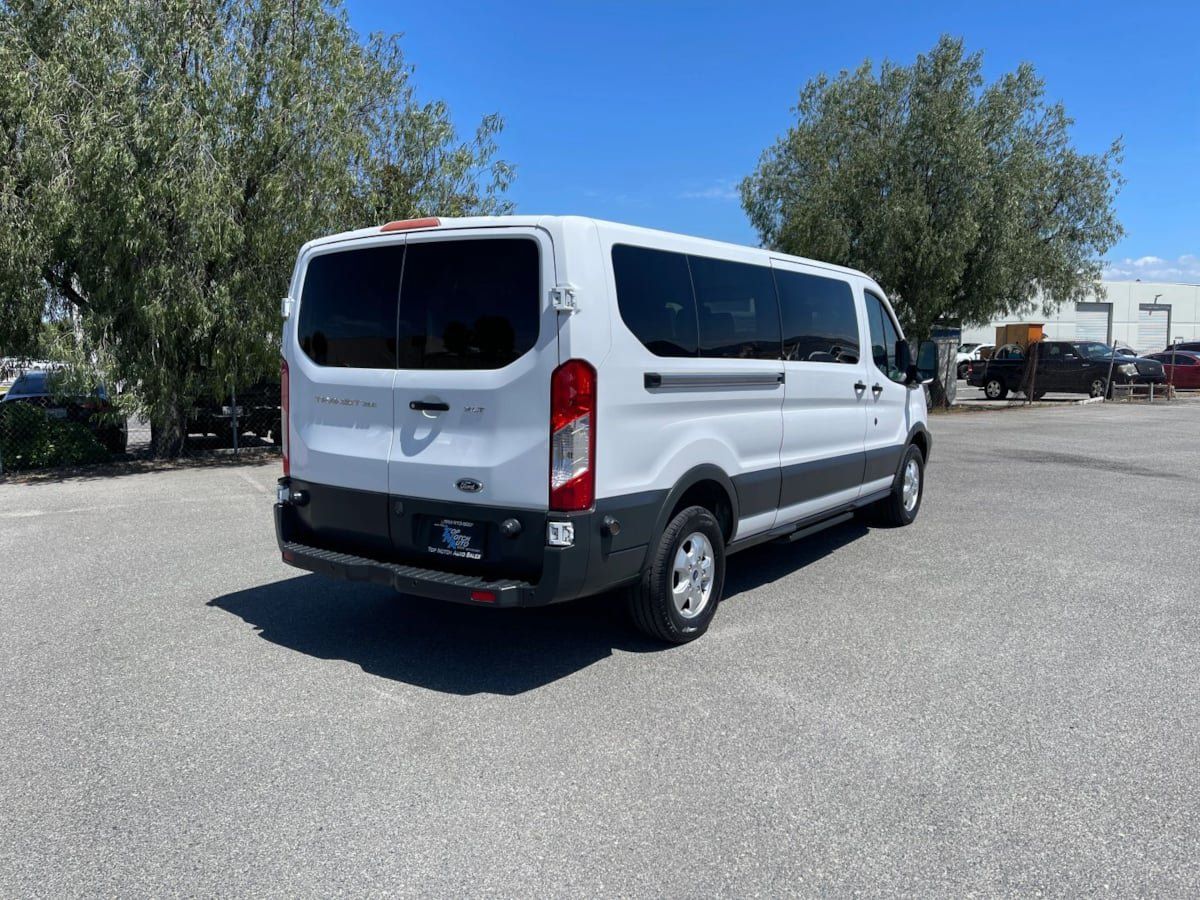 Used 2018 Ford Transit 350 XLT RWD image 5