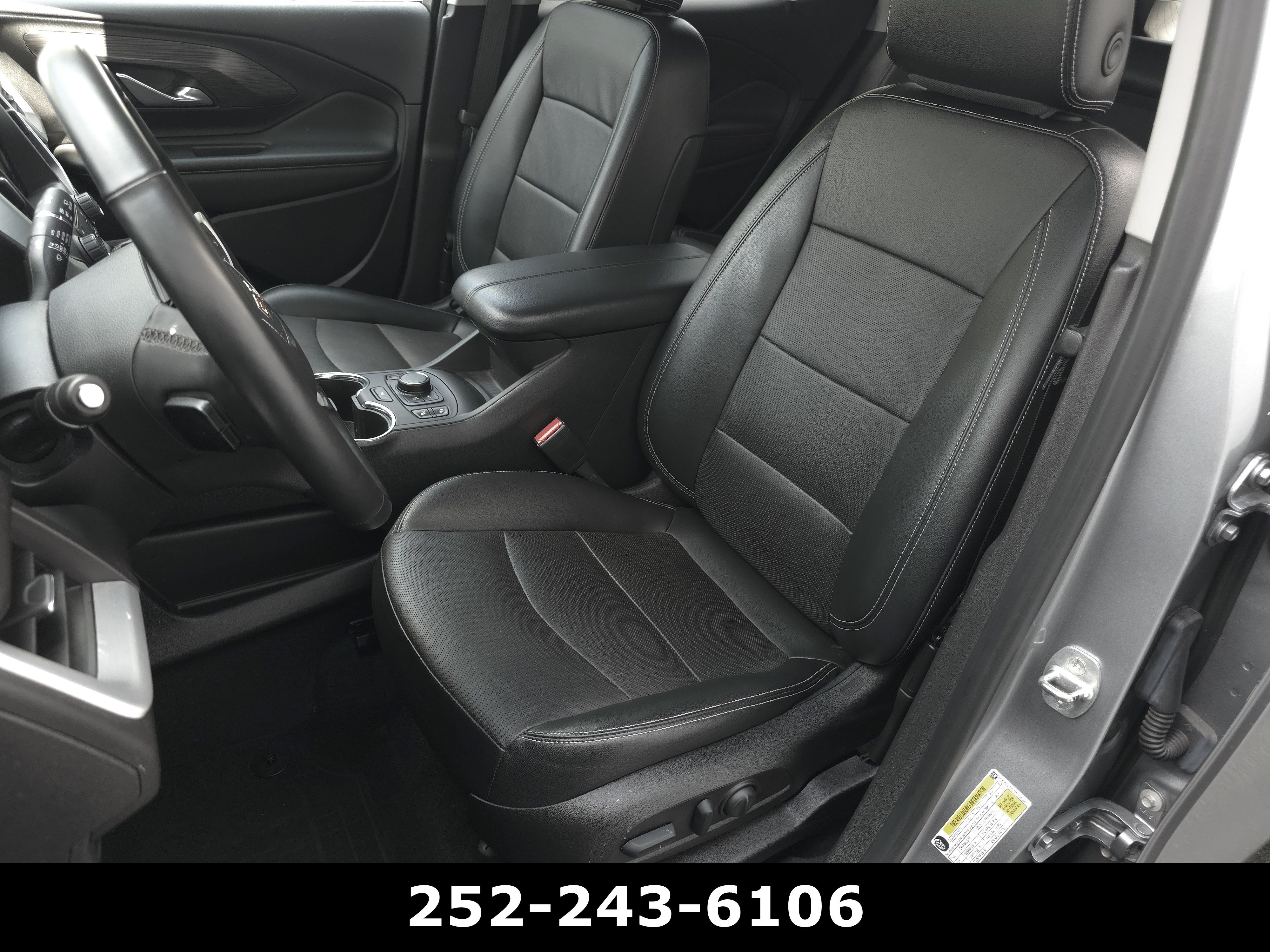 Used 2023 GMC Terrain SLT w/ Tech Package AWD/4WD image 10