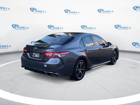Used 2019 Toyota Camry FWD image 5