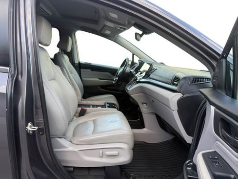 Used 2020 Honda Odyssey Touring image 12