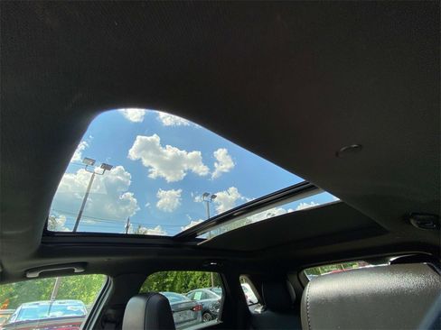 Used 2021 Cadillac XT5 Premium Luxury image 19