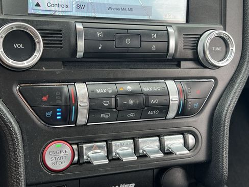 Used 2018 Ford Mustang GT Premium w/ Equipment Group 401A RWD image 21