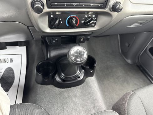 Used 2011 Ford Ranger XLT image 25