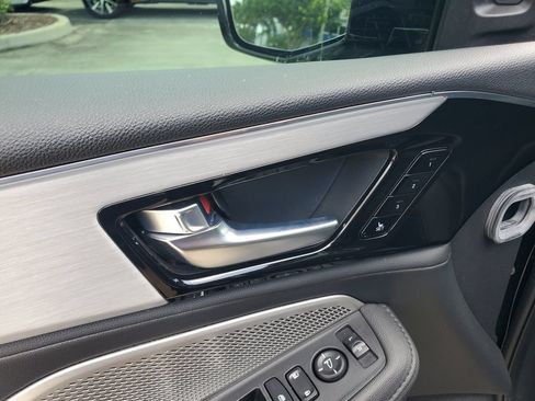 Used 2024 Acura MDX FWD image 23