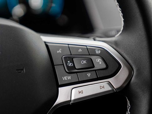 New 2026 Volkswagen Atlas Cross Sport SE image 29