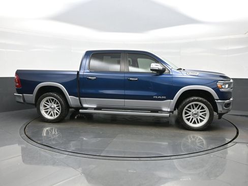Used 2020 RAM 1500 Laramie AWD/4WD image 10