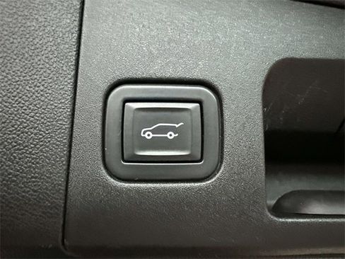 Used 2020 Cadillac XT5 Luxury image 25