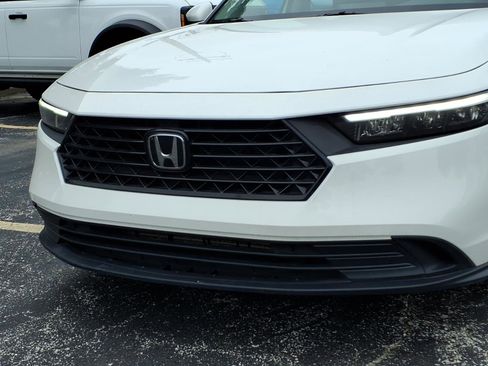 Used 2023 Honda Accord LX image 34