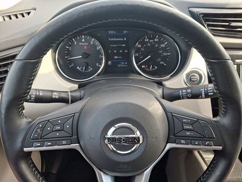 Used 2022 Nissan Rogue Sport SV image 20