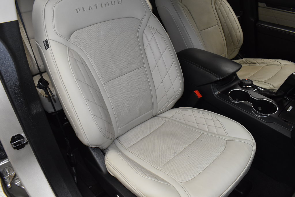 Used 2017 Ford Explorer Platinum AWD/4WD image 22