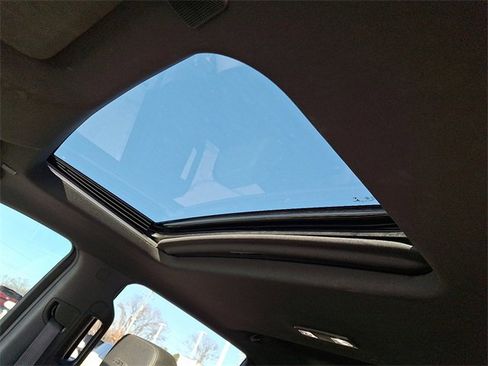 Used 2022 GMC Sierra 2500 AT4 w/ AT4 Premium Plus Package image 11